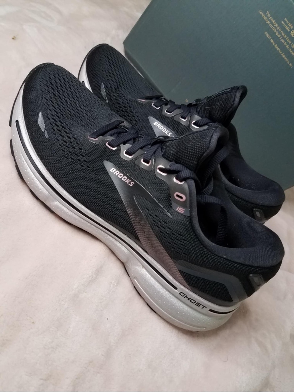 Brooks Ghost 15 Womens Size 7.5 Running Walking Shoes Black Athletic Sneakers